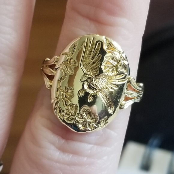 Bundled - Bird ring size 7.75 gold tone metal  7 3/4 Victorian revival style - Picture 9 of 9